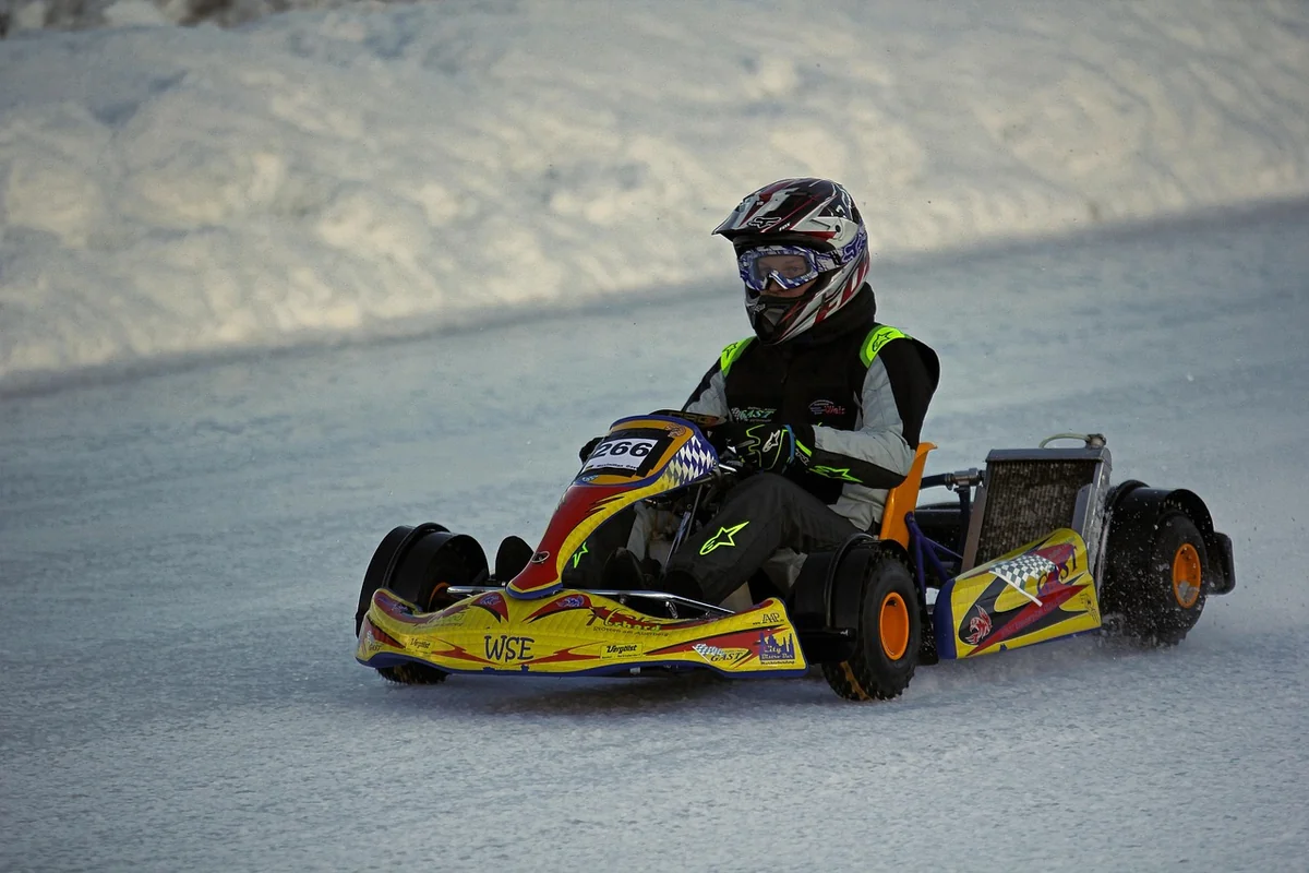 Choisir le bon kart : thermique ou électrique ?