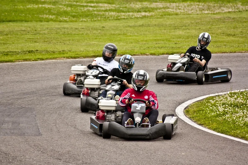 3. Sécurité en karting : qui gagne le match ?